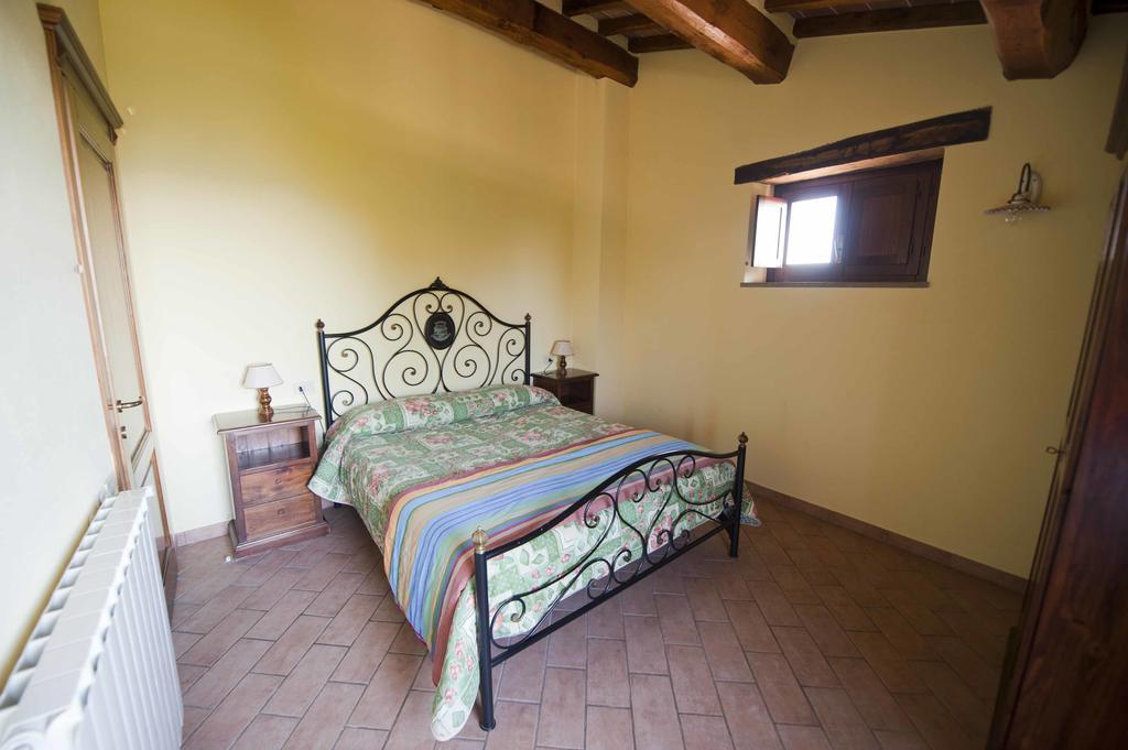 Agriturismo Tenuta Di 비시나 외부 사진