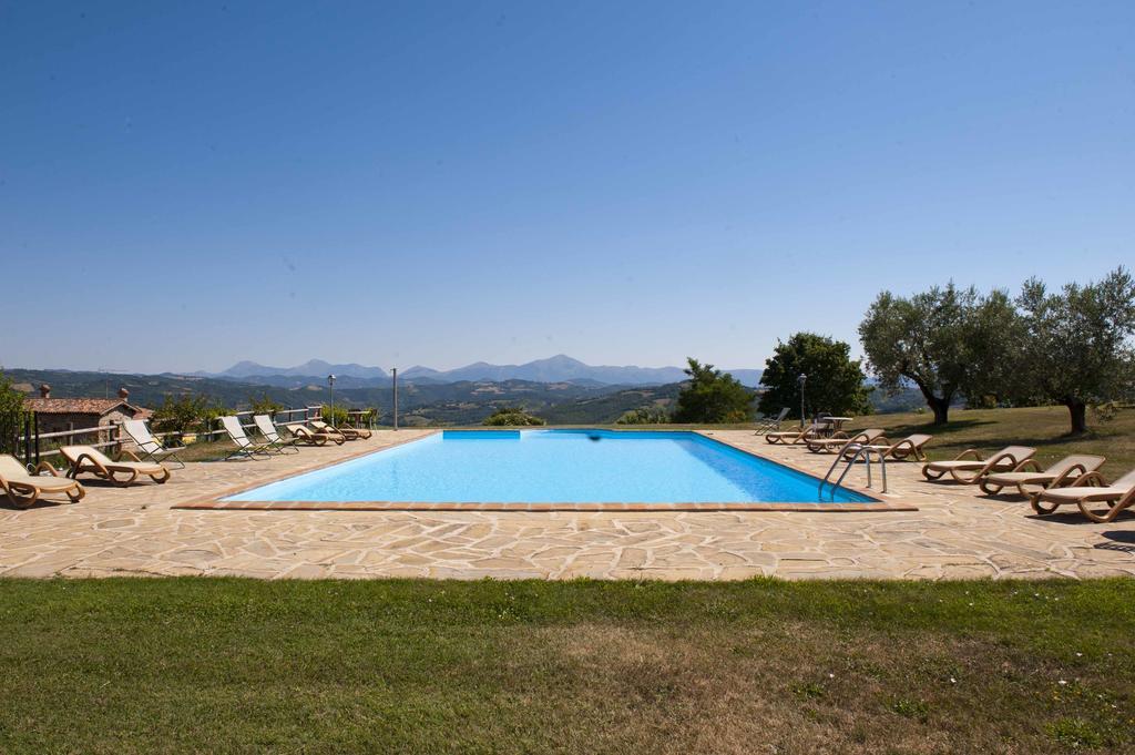 Agriturismo Tenuta Di 비시나 외부 사진